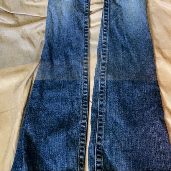 Y2K True religion brand flared jeans low rise with styled back pockets - Picture 3 of 5